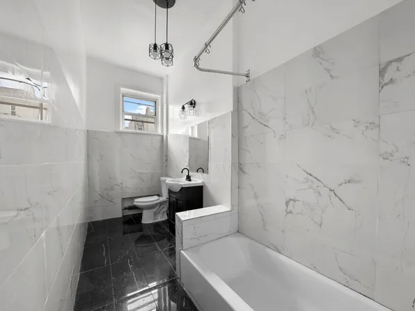 1002 Putnam Avenue image 9 of 12