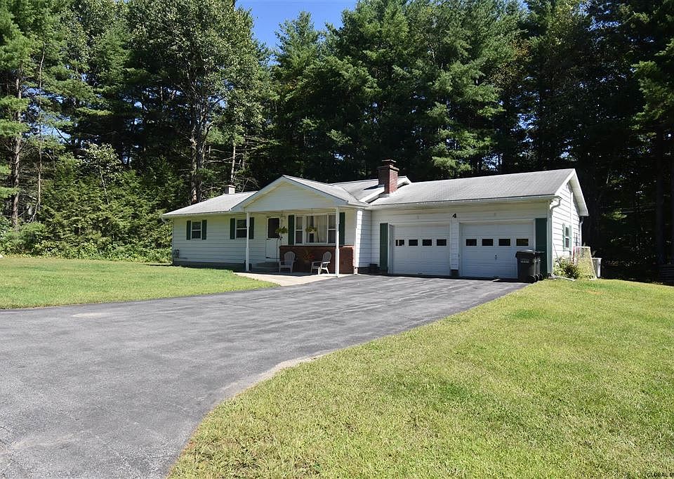 1st image of 4 Candleberry Dr