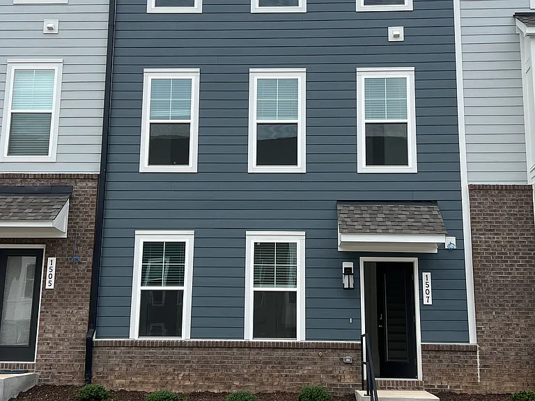 1507 Village Hall Ln — Photo 1