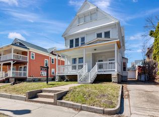 647 Jackson St, Oshkosh, WI 54901