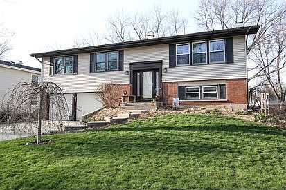 1st image of 21W574 Glen Valley Dr