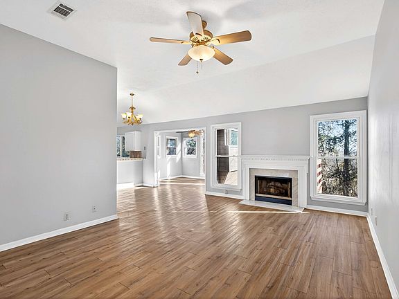 4th image of 4945 Alexis Dr