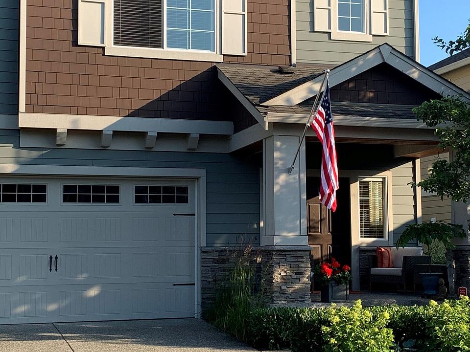 Front of House - off private side street