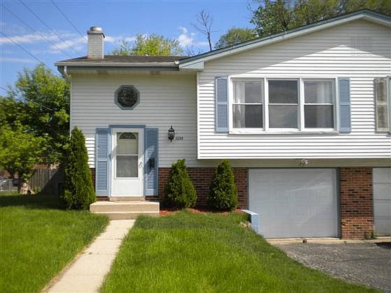 1st image of 1098 Surrey Dr