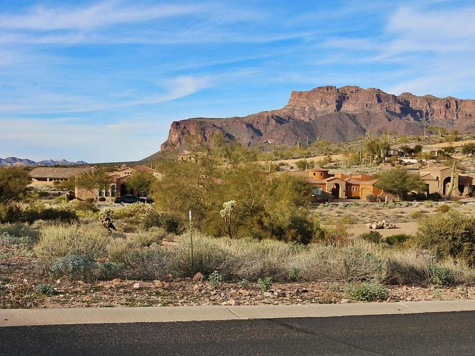 QUAIL CANYON GATES