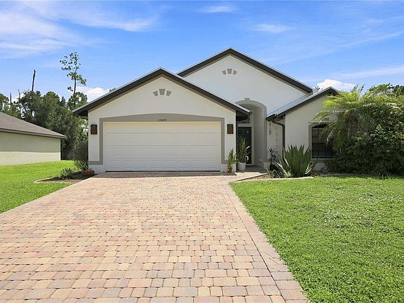 3rd image of 15097 MALCOLM AVENUE