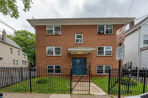 22 Howard St #4 Photo 1 22 Howard St #4 Photo 1