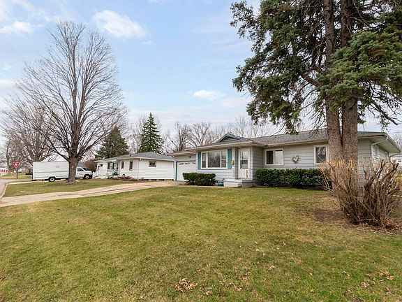2nd image of 1746 Patton Ave