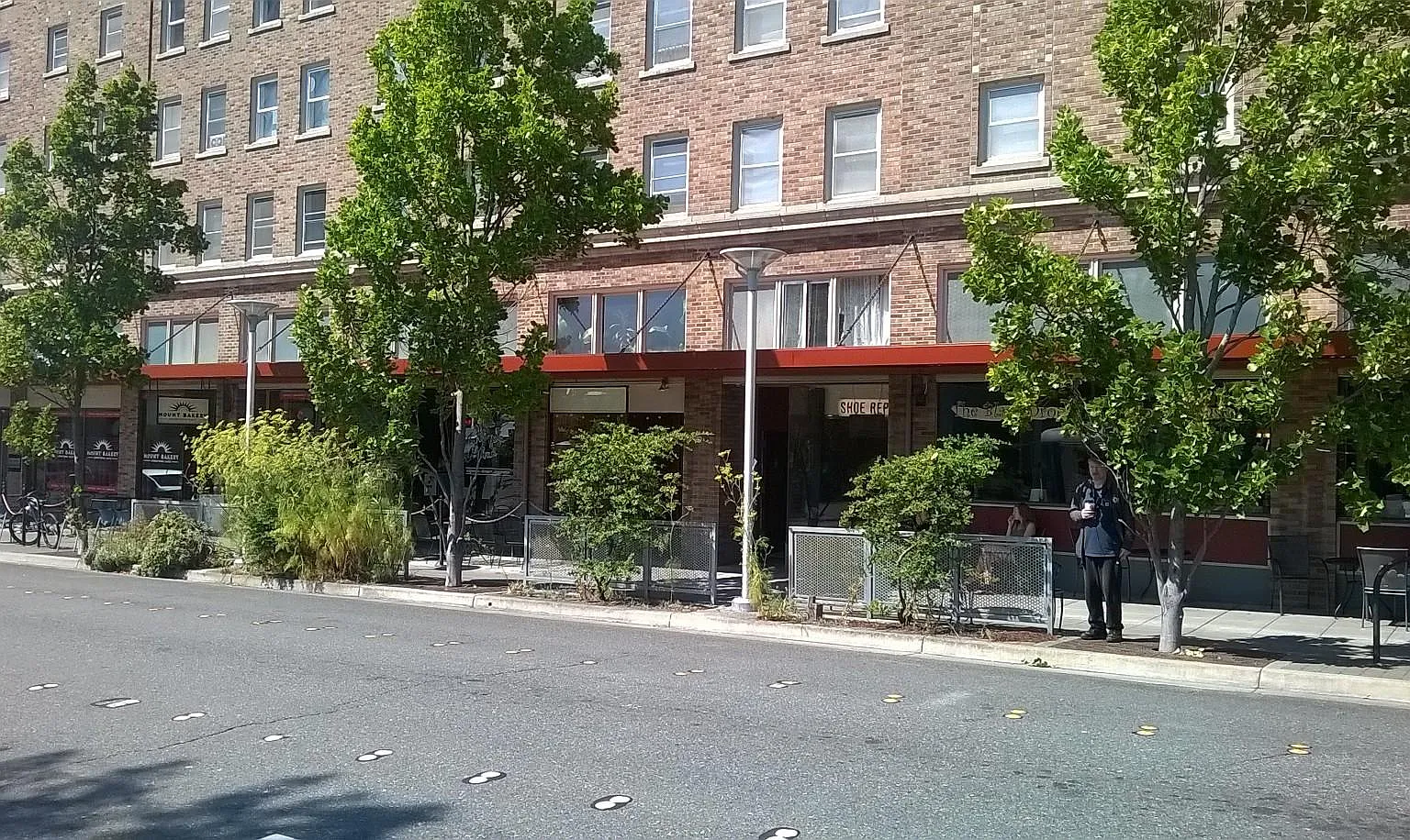 Mount Baker Apartments — Photo 2