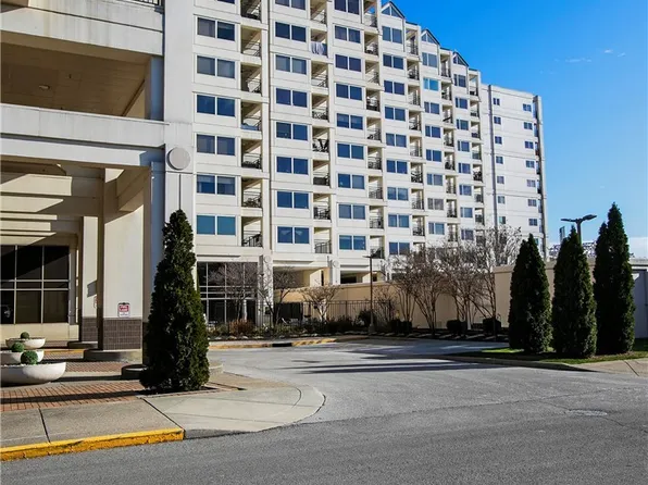 1 Riverpointe Plaza #820, Jeffersonville, IN 47130