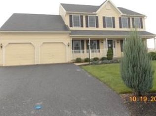 22 Blackberry Ln, Palmyra, PA 17078