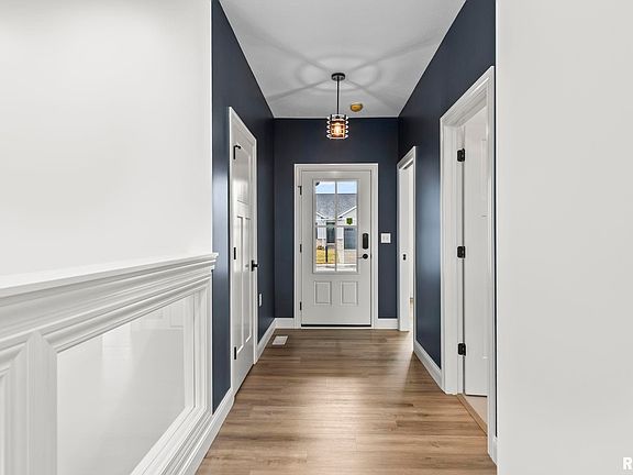 3rd image of 5221 Verdant Ln