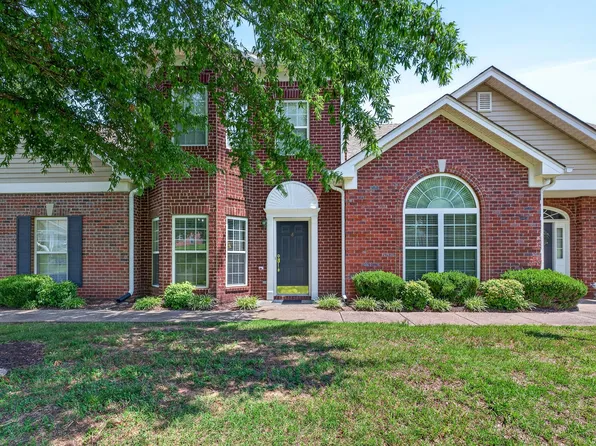 8 Baker Ct, Lebanon, TN 37087