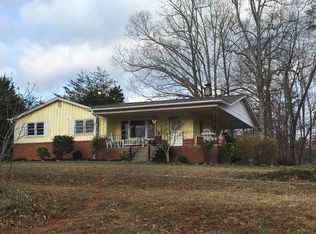 241 Howell Rd, Lake Lure, NC 28746