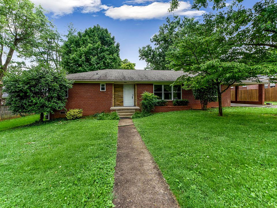 1st image of 211 Dogwood Dr