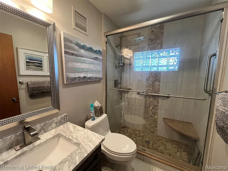 4533 Horseshoe Dr — Photo 16