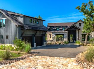 56 Putting Park Cv, Fredericksburg, TX 78624