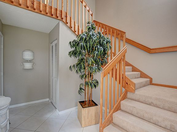 5th image of 7372 Lake Meadow Way APT 201