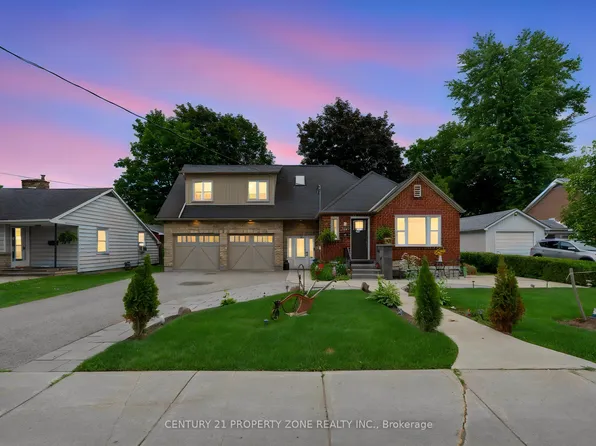74 John St, Orangeville, ON L9W 2P8