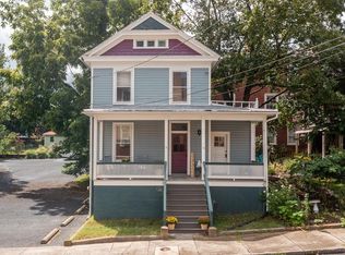 18 N Madison St, Staunton, VA 24401