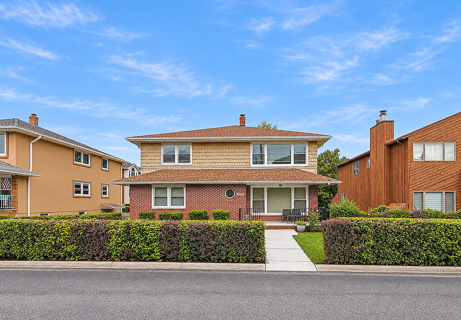 3 bed, 1700 sqft, $3,400 — Photo 1