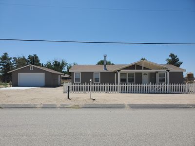 37625 107th St E, Sun Village, CA, 93543
