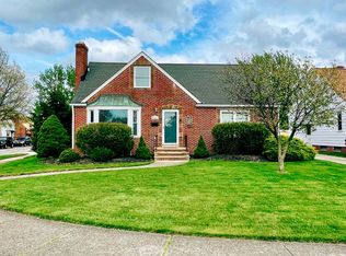 6541 S Canterbury Rd, Parma, OH 44129