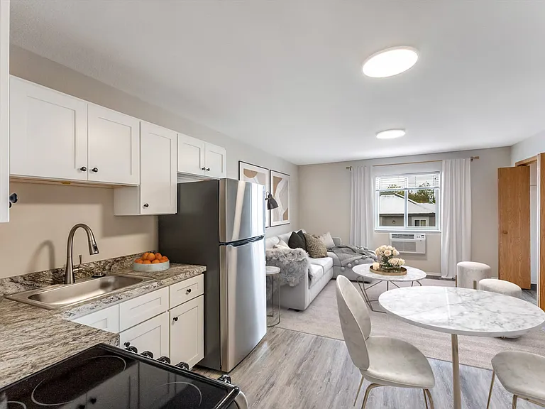 810 Mandeville Ln #1 — Photo 6