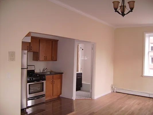 Rented by Gotham Realty Services | media 34