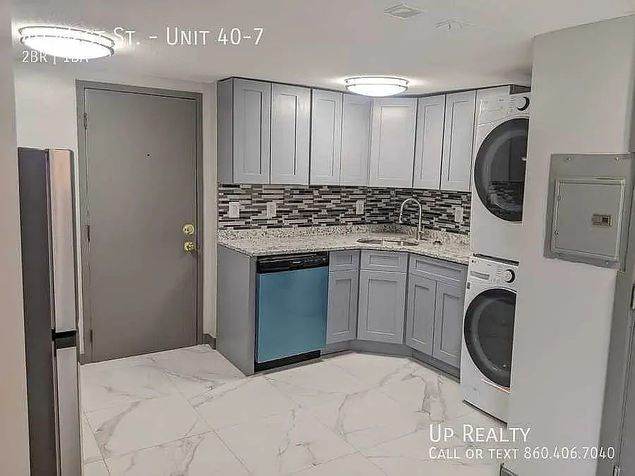 2 bed, 850 sqft, $1,800 — Photo 2