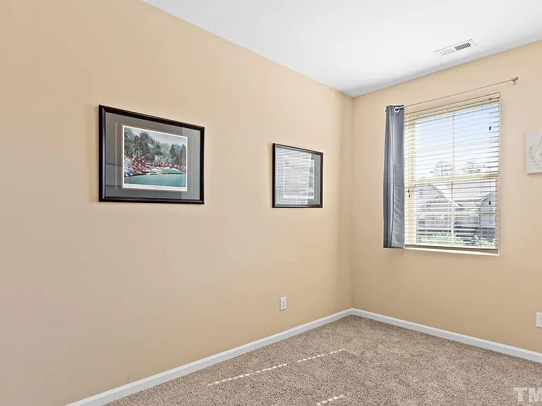 2438 Baslow Dr — Photo 8