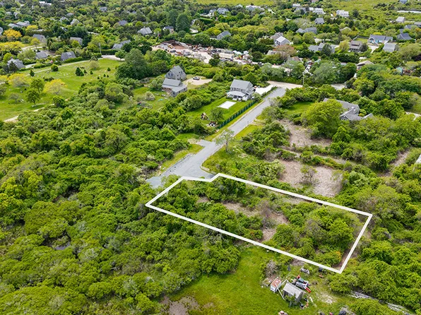 6 Bittersweet Ln, Nantucket, MA 02554