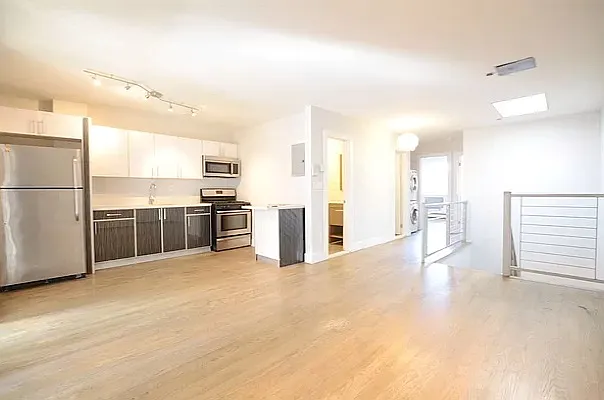 Rented by Sunshine Management Group, LLC | media 1