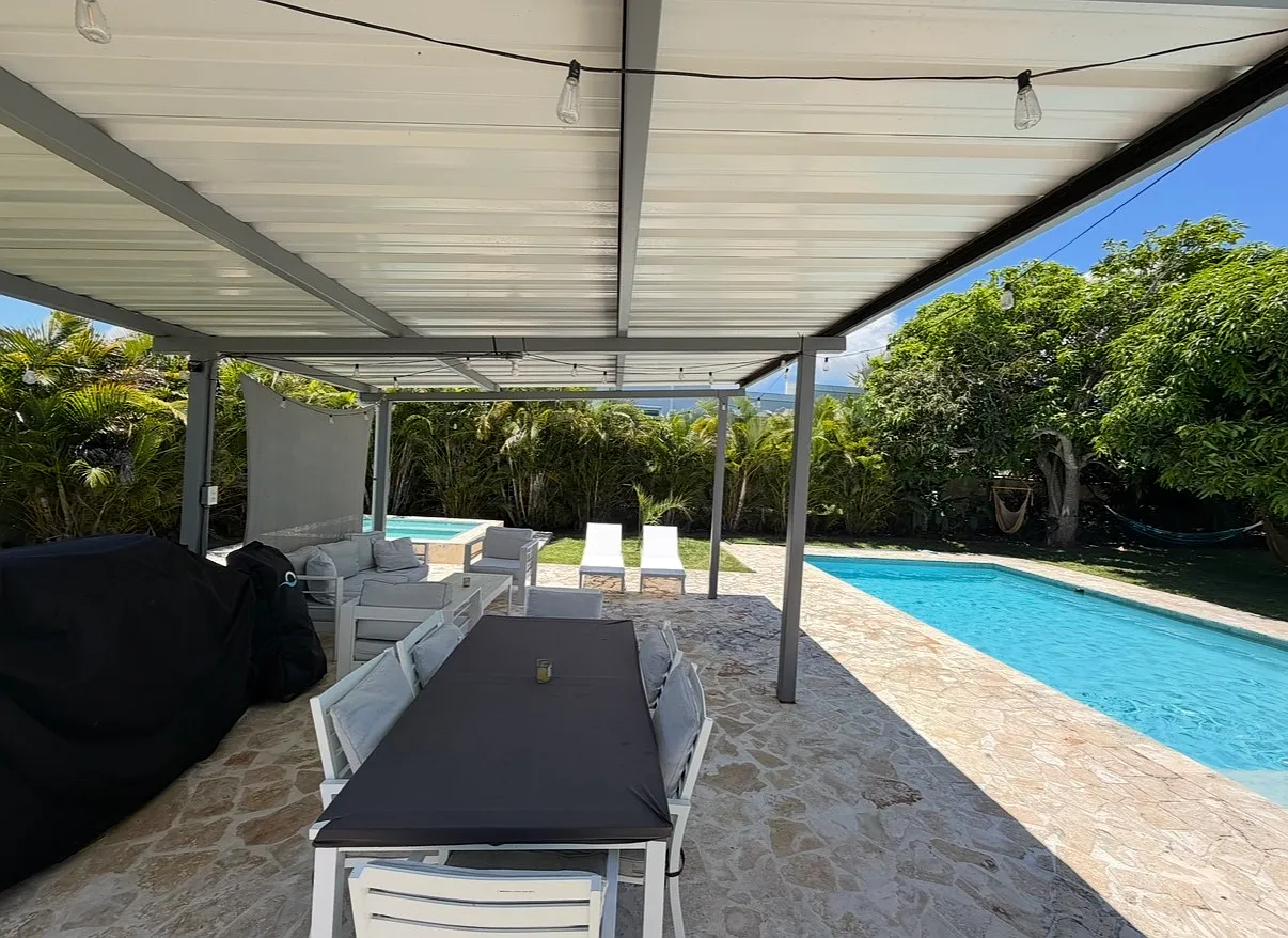 2 bed, 1.5 bath, 900 sqft, $2,700 — Photo 3