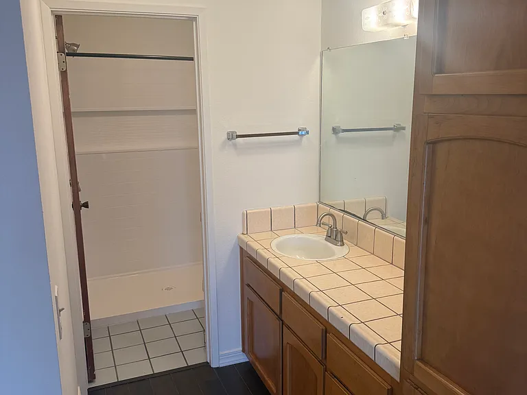546 Bakeman Ln — Photo 8