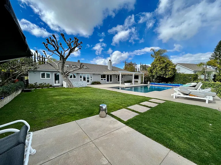 16972 Oak View Dr — Photo 14