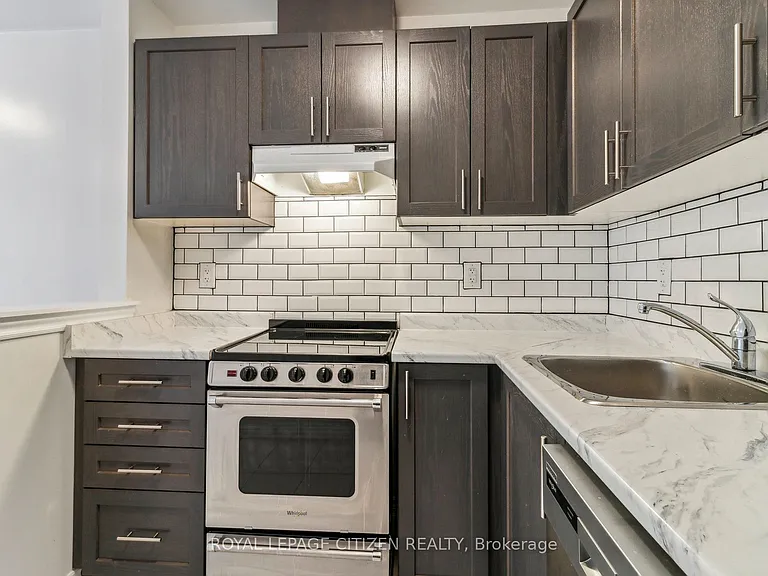 526 Whites Hill Ave #B — Photo 23