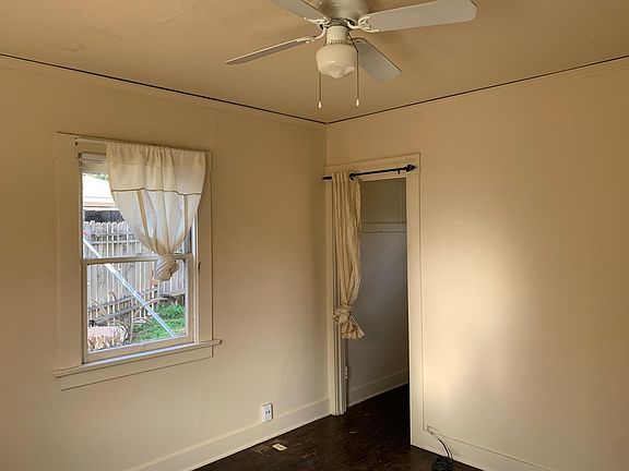 4th image of 809 N Catalina Ave