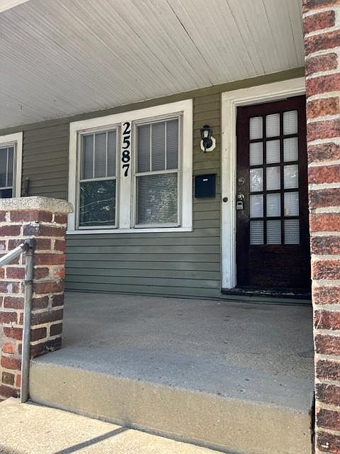 Great Front Porch!