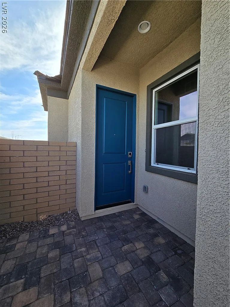 3 bed, 2.5 bath, 1831 sqft, $2,500 — Photo 4