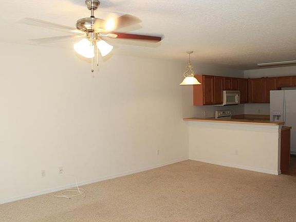 5th image of 669 Cresting Oak Cir #103