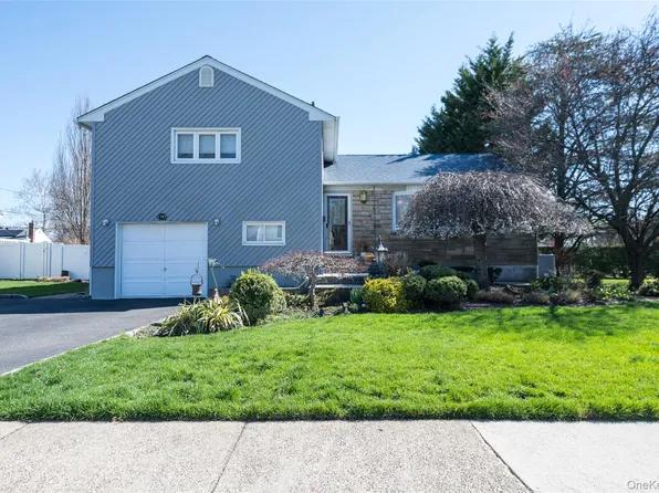 1797 Andrea Road, East Meadow, NY 11554