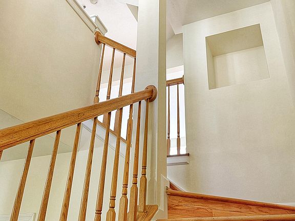 3rd image of 1026 Harrison Cir
