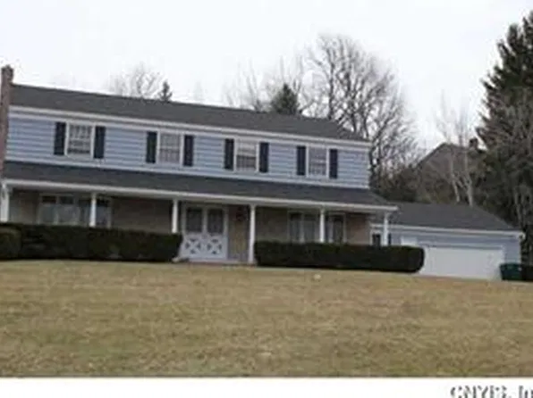 5190 Winterton Dr, Fayetteville, NY 13066
