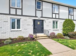 200 Lambert Ter UNIT 33, Chicopee, MA 01020