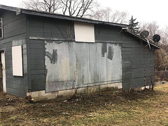 4th image of 5908 Cypress Pl
