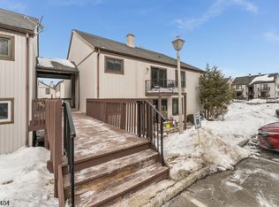 579 Dell Pl BLDG 5 #79, Stanhope Boro, NJ 07874