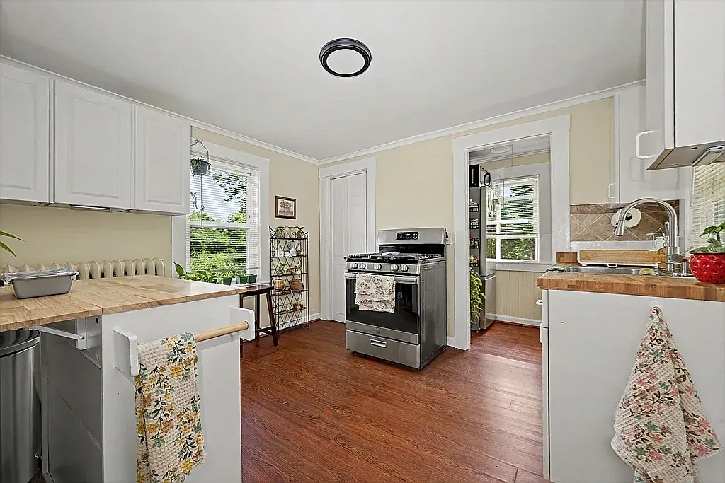 Ocean View St, Winthrop — Photo 3
