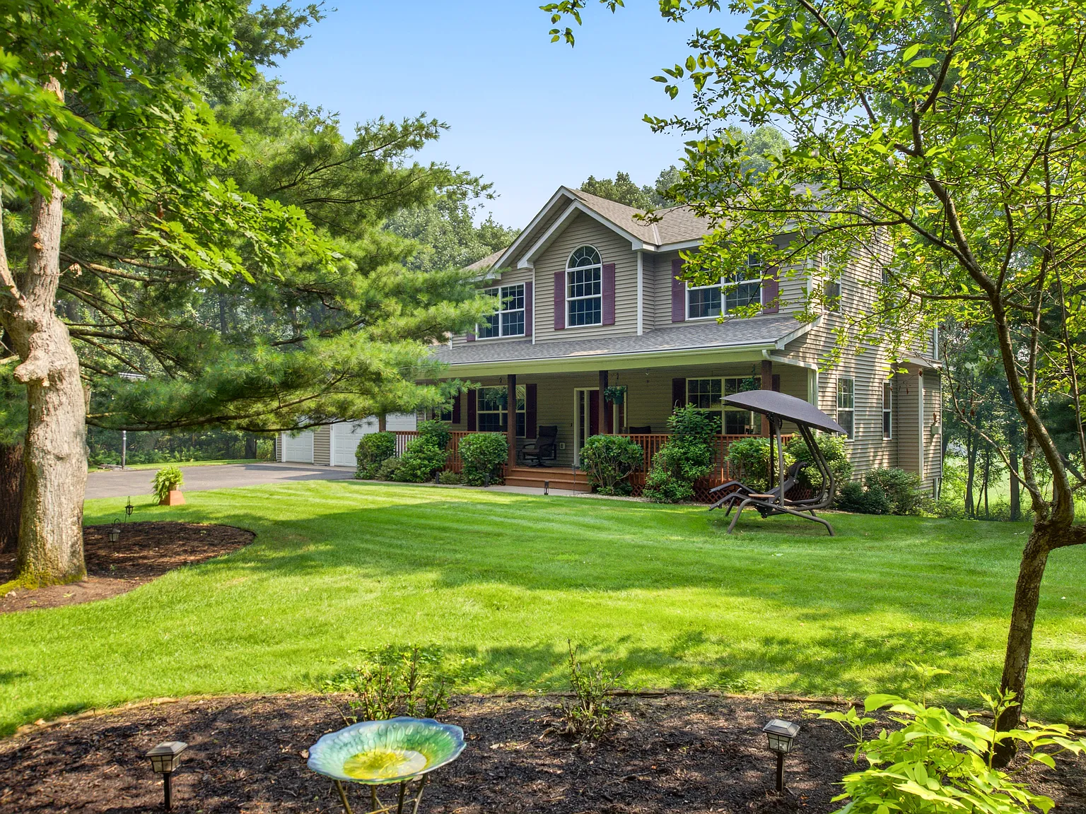 4 bed, 3200 sqft, $3,200 — Photo 4