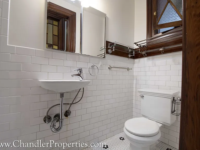924-934 Divisadero St — Photo 18